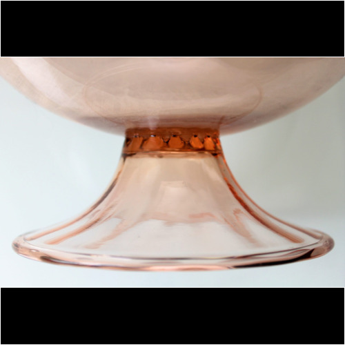 Maestri Vetrai Muranesi Cappellin & C., (M.V.M.) ”Sfera in Vetro Soffiato” Italy 1927
