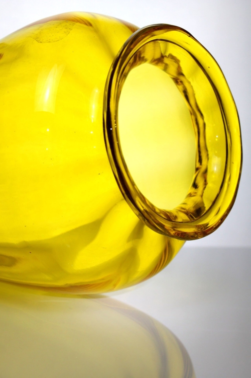 Napoleone Martinuzzi a "Giallo soffiato" Vase by V.S.M. Cappellin Venini & C., Italy 1925