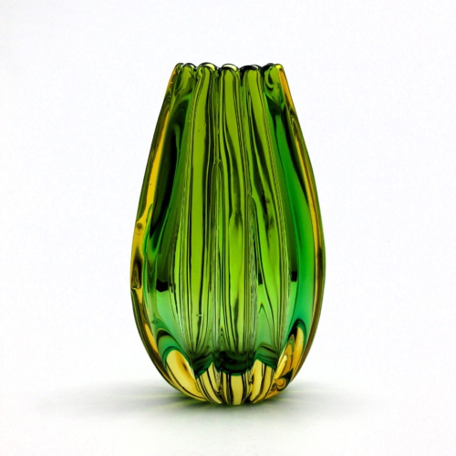 <em><b>Flavio Poli</b><br>Vase a Coste, big size<br>Italy 1958</em> flavio poli murano glass vase a coste green yellow big size for seguso vetri d arte 1958